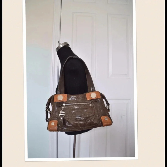 B. Makowsky shimmer leather shoulder bag - Picture 1 of 7